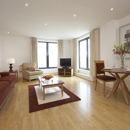 Marlin Apartments Stratford Лондон Экстерьер фото