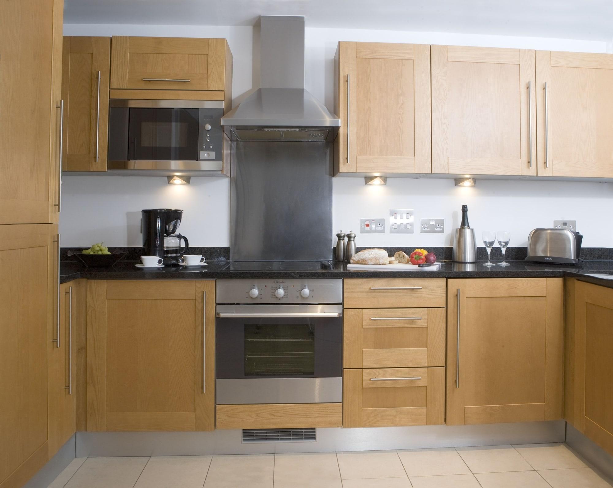 Marlin Apartments Stratford Лондон Экстерьер фото