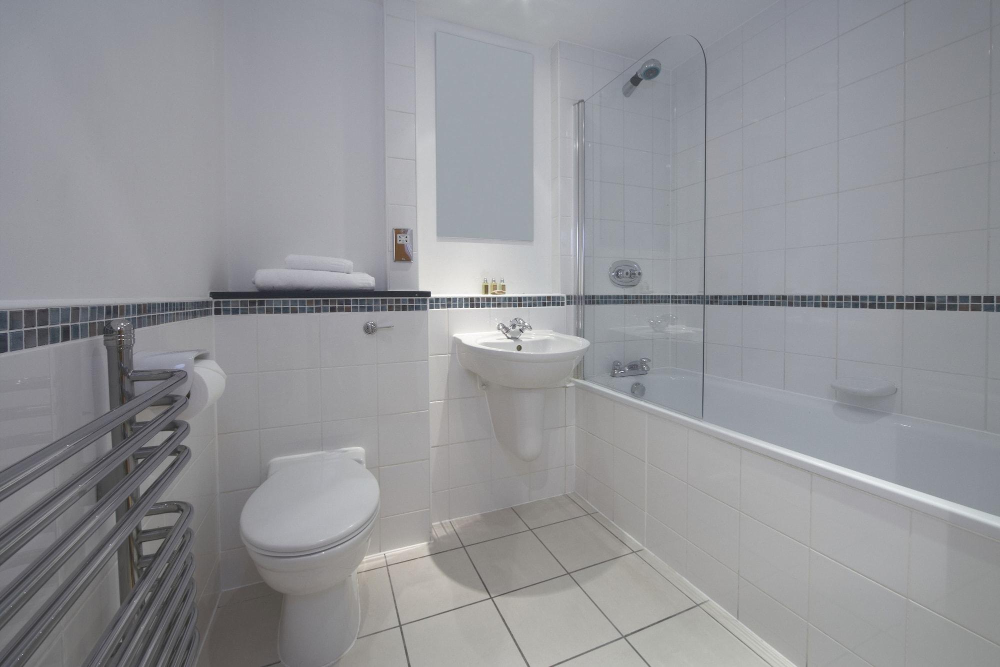 Marlin Apartments Stratford Лондон Экстерьер фото