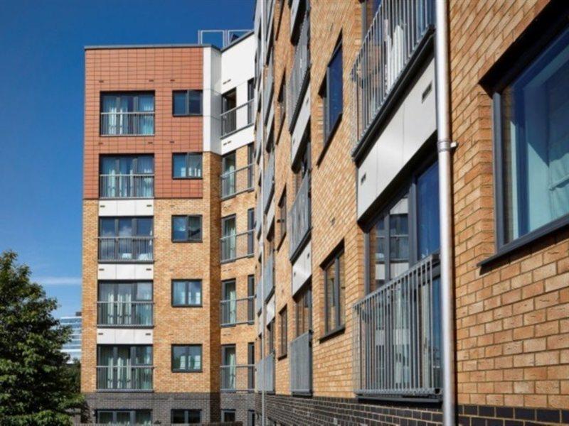 Marlin Apartments Stratford Лондон Экстерьер фото