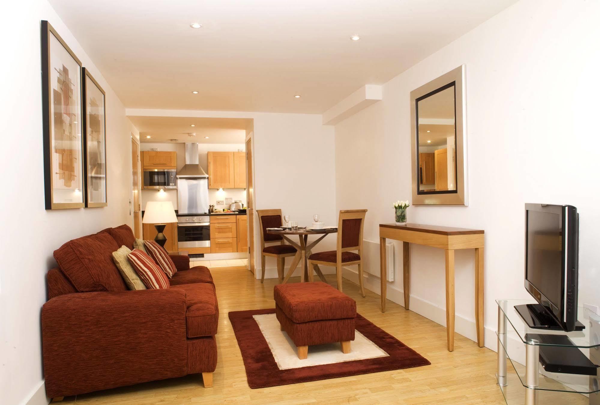 Marlin Apartments Stratford Лондон Экстерьер фото